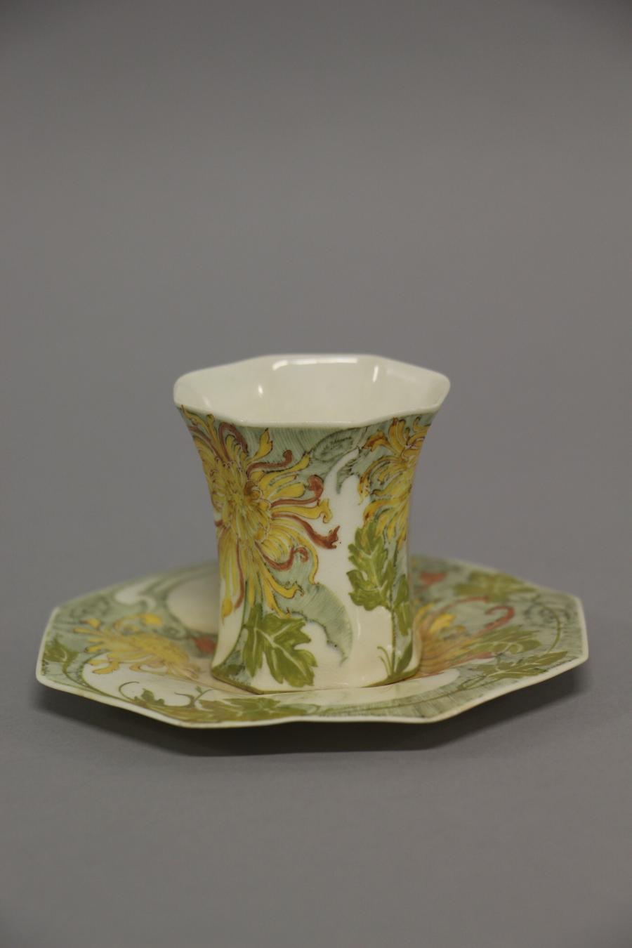 cup and saucer