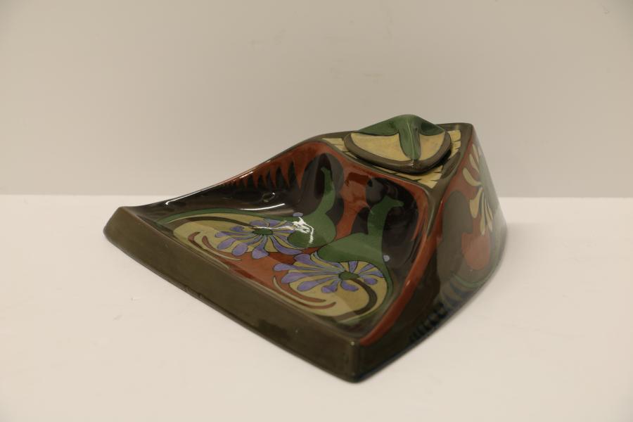 inkstand