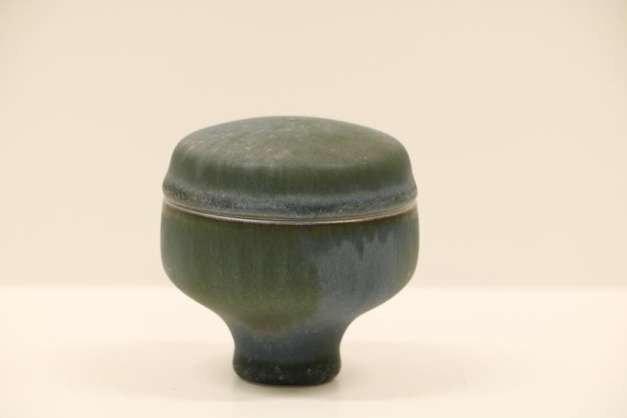 covered jar