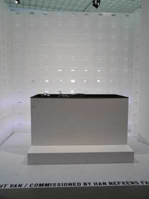 ferro-fluid-dress