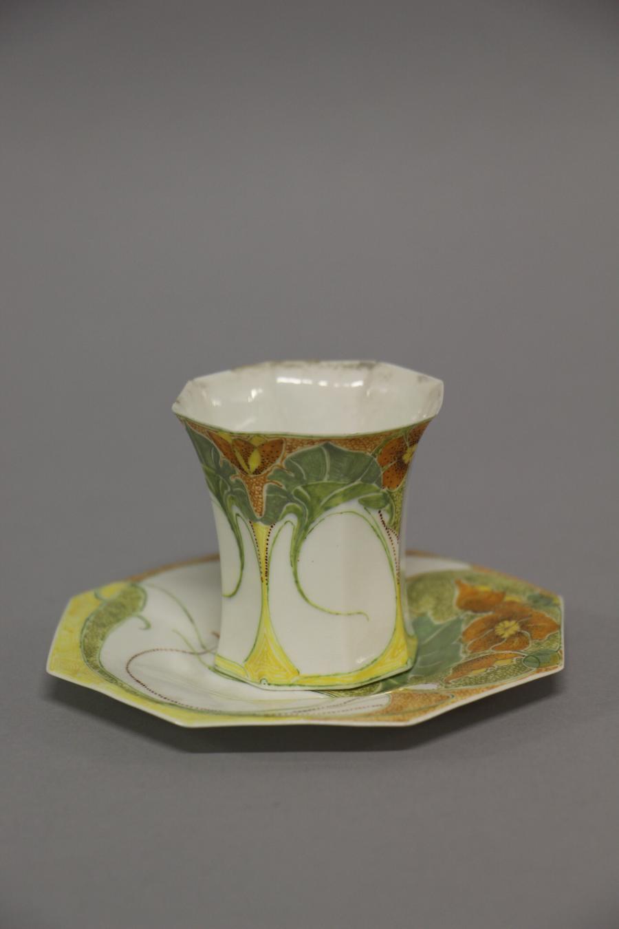 cup and saucer