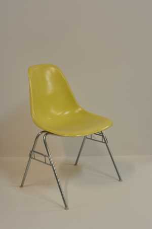 eames-stacking-chair-model-dss