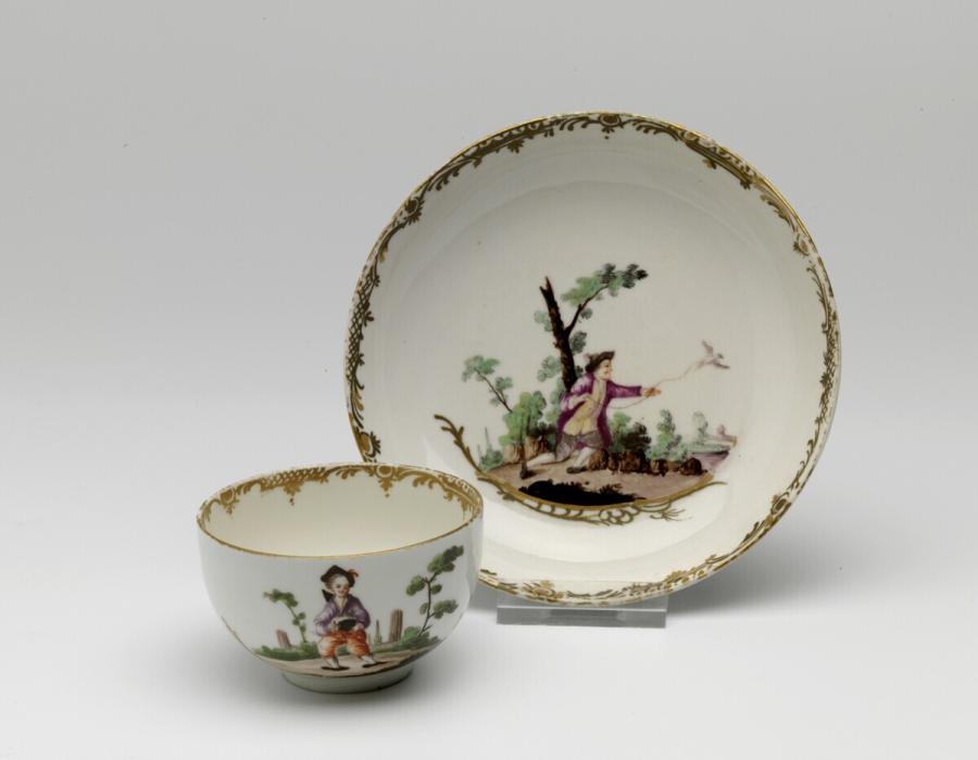 cup and saucer