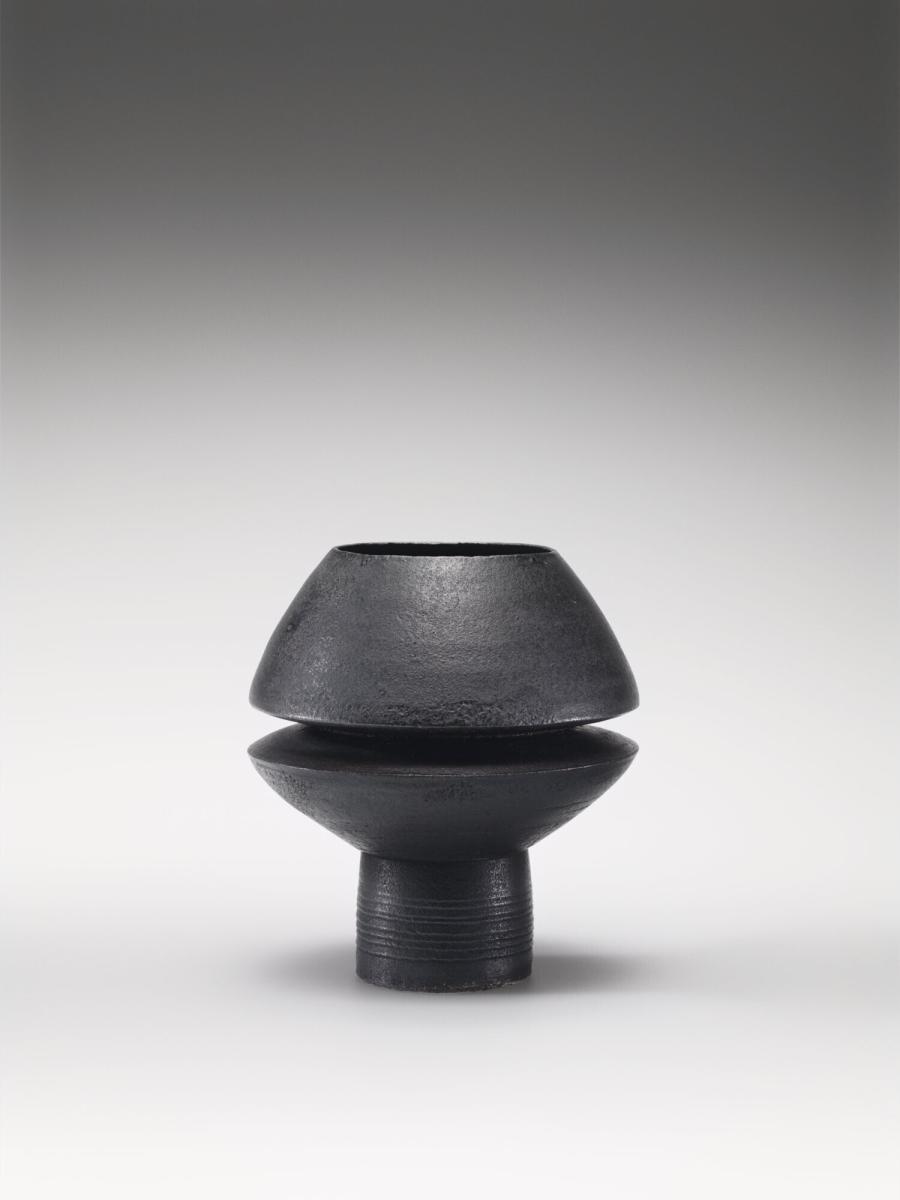 Indented sphere on foot
