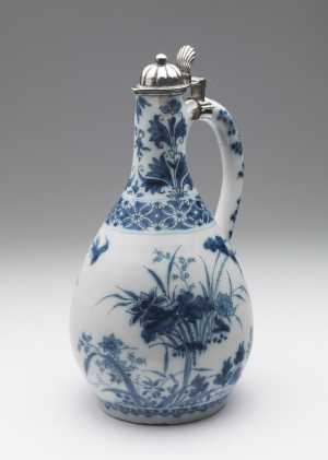 wine-pitcher