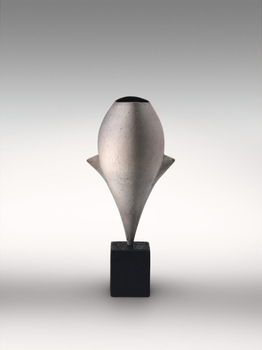 Tulip-shaped goblet on block pedestal