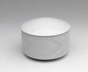 lidded-box