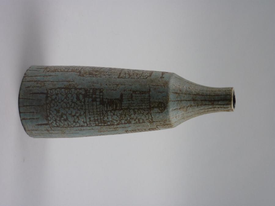 bottle-shaped vase