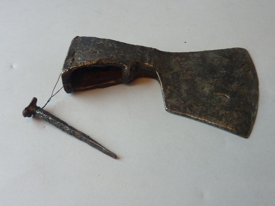 axe