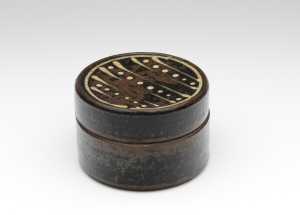 covered-jar