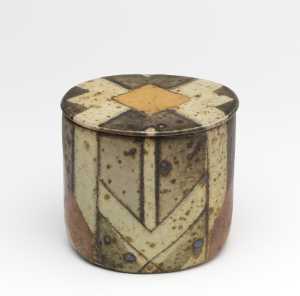 covered-jar