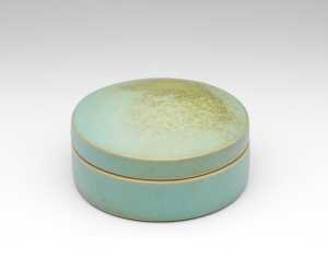 lidded-box