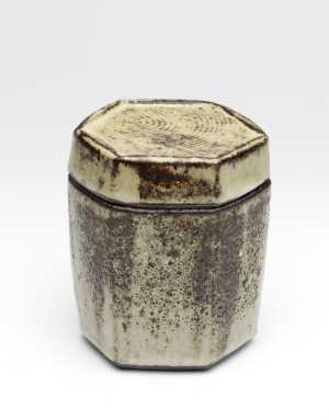 covered-jar