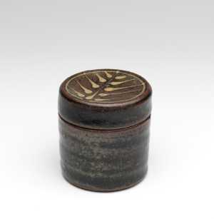 covered-jar
