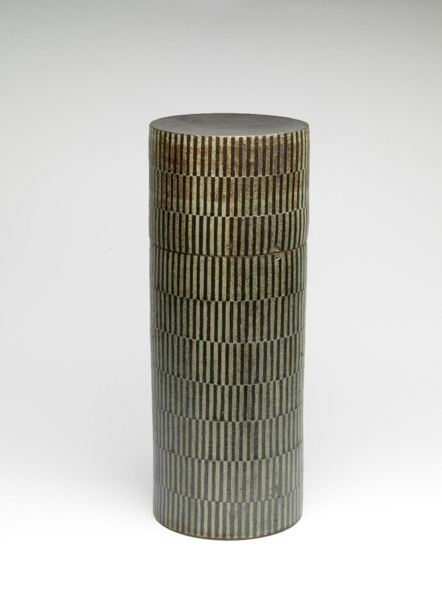 lidded box