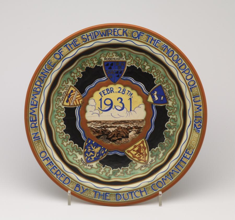 commemorative plate