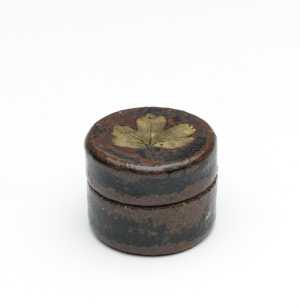 covered-jar