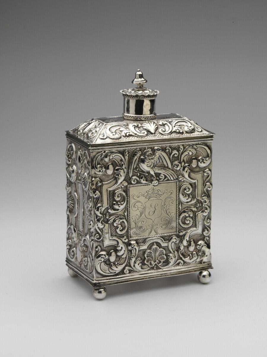 tea caddy