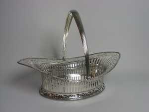 cake-basket