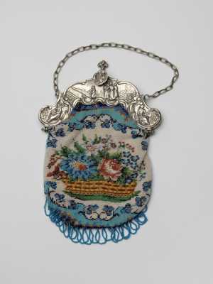 clasped-purse