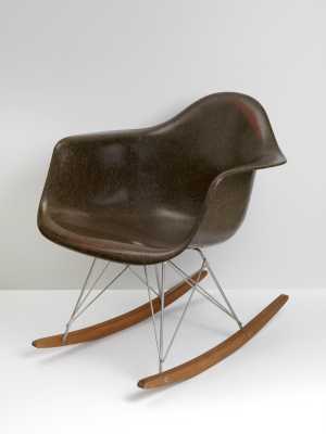 plastic-armchair-model-rar