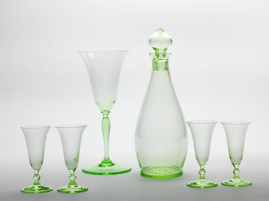 drinkware
