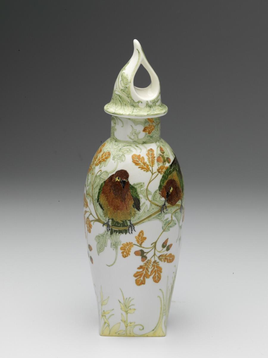 covered jar