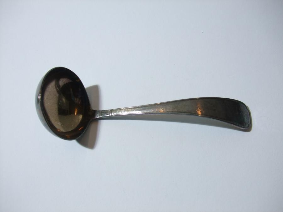 sauce spoon