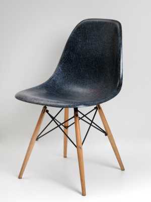 plastic-side-chair-model-dsw