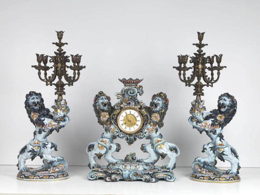 clock with candlesticks