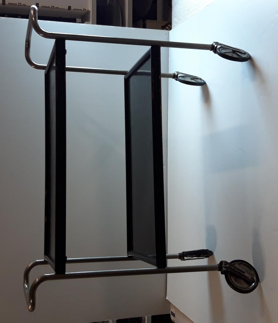 serving trolley