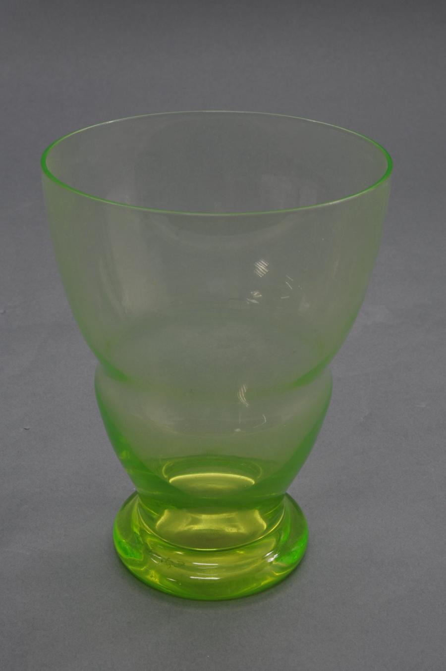 vase