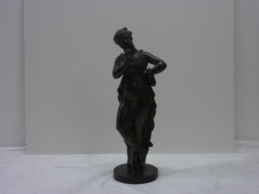 Dancer, Facing Right