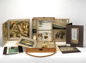 de-ou-par-marcel-duchamp-ou-rrose-selavy-la-boite-en-valise