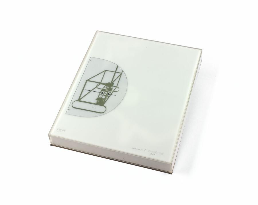 A l'infinitif (La boîte blanche) (In de onbepaalde wijs (De witte doos))