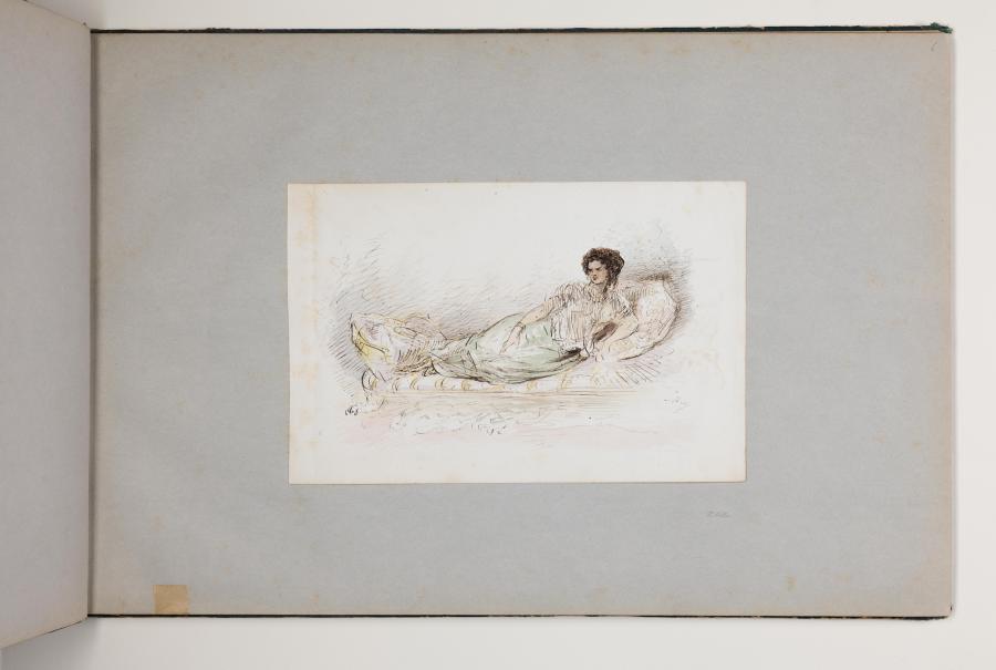 Dame liggend op een chaise longue