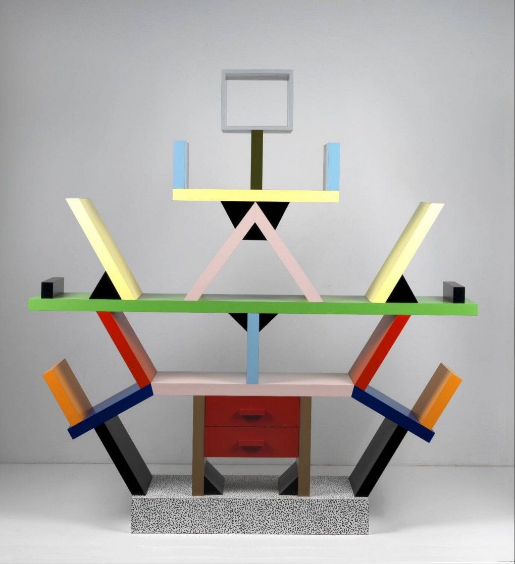 Ettore Sottsass, Carlton, 1981, gelamineerd hout, aankoop 1984