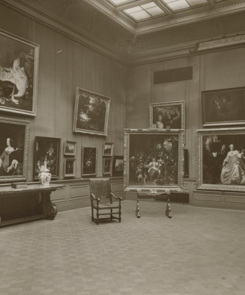 Presentation of the collection in the Schielandshuis